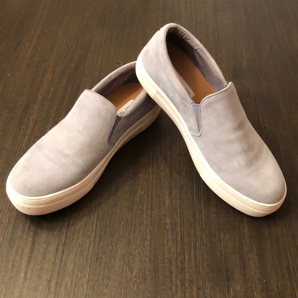 Steve Madden light blue shoes slip on